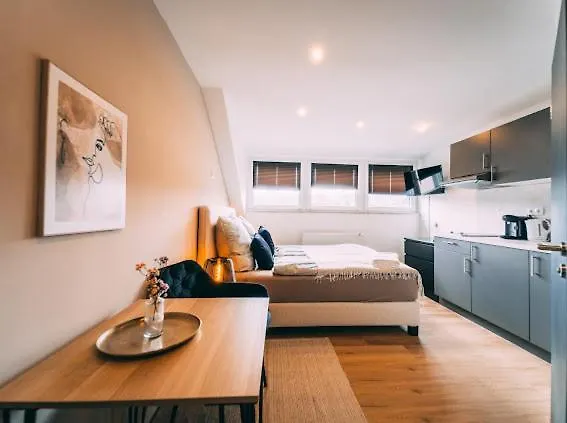 Premium アパート